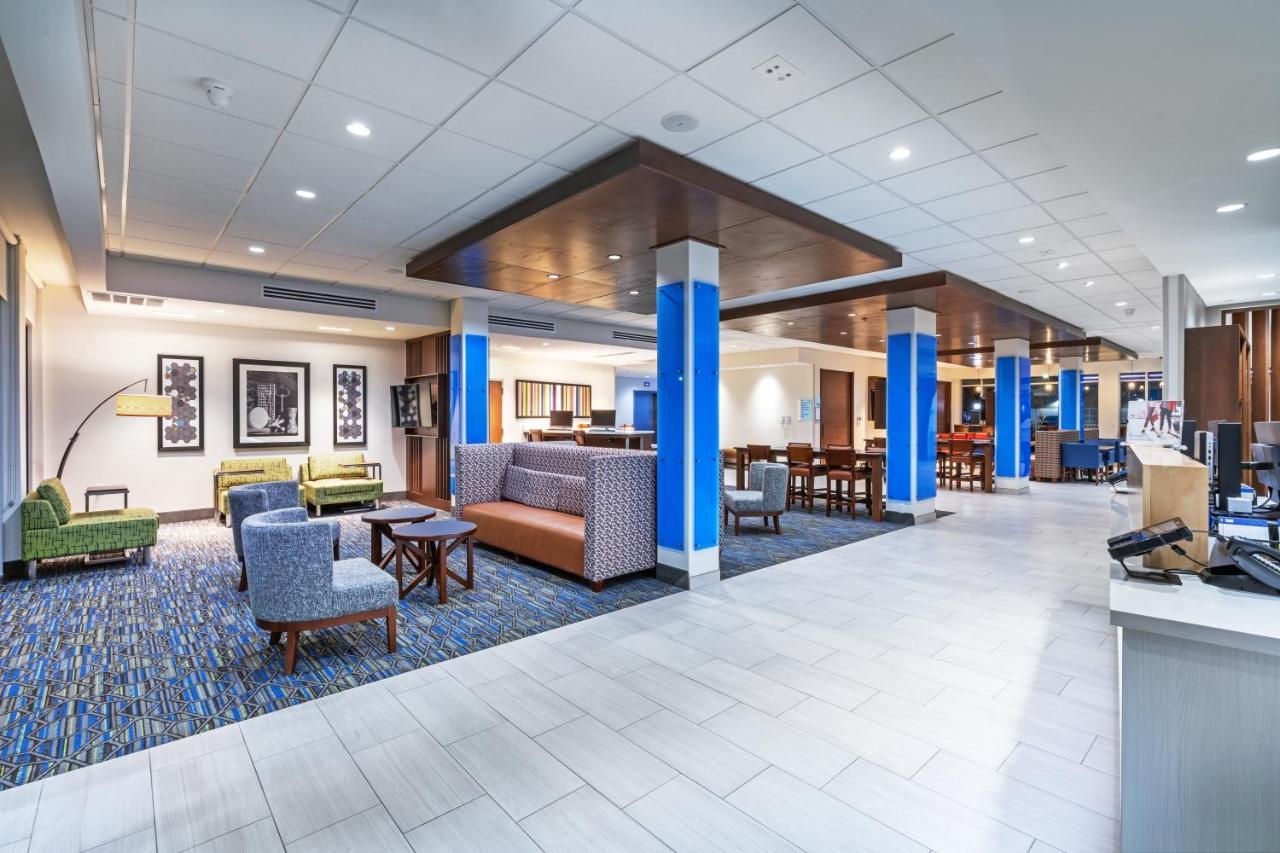 Holiday Inn Express & Suites - Parsons By Ihg Zewnętrze zdjęcie